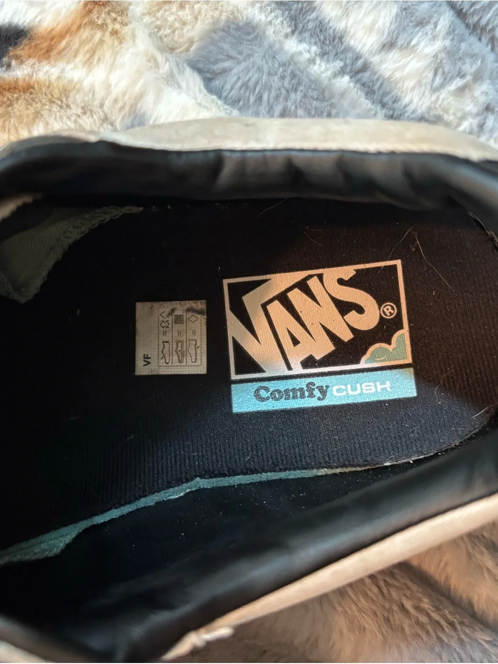 Vans Men's White, Black & Gray Low-Top Sneakers serio collection comfy Cush 13
